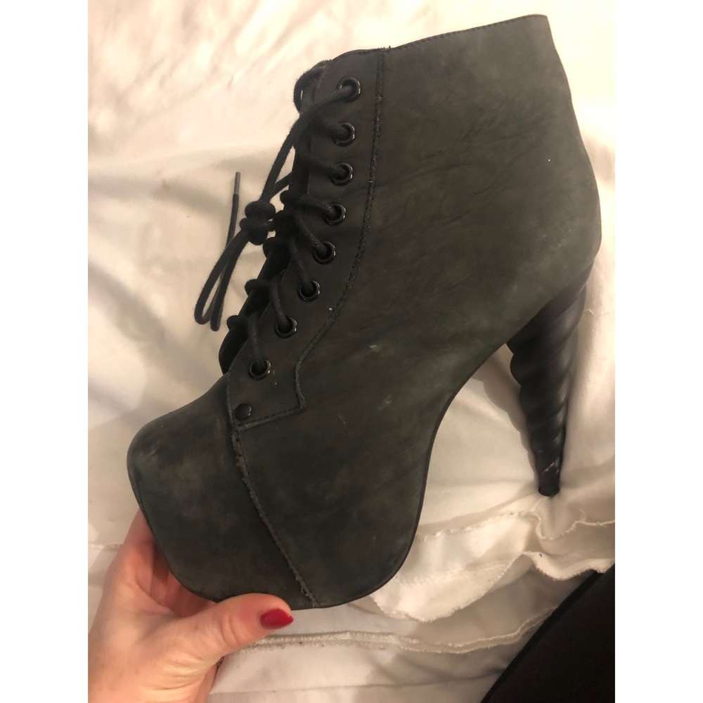 Dark Gray Leather Unicorn Heel Litas